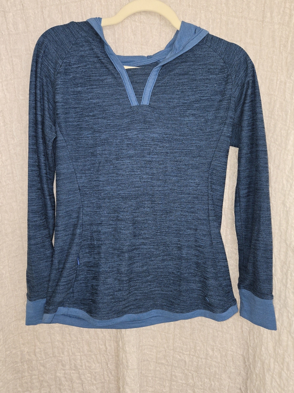 Outdoor Research Size Small Blue Lightweight Hooded Women's Top
